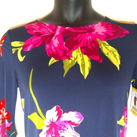 Pretty Floral Sheath Dress NWT 😍 - Picture 3 of 10